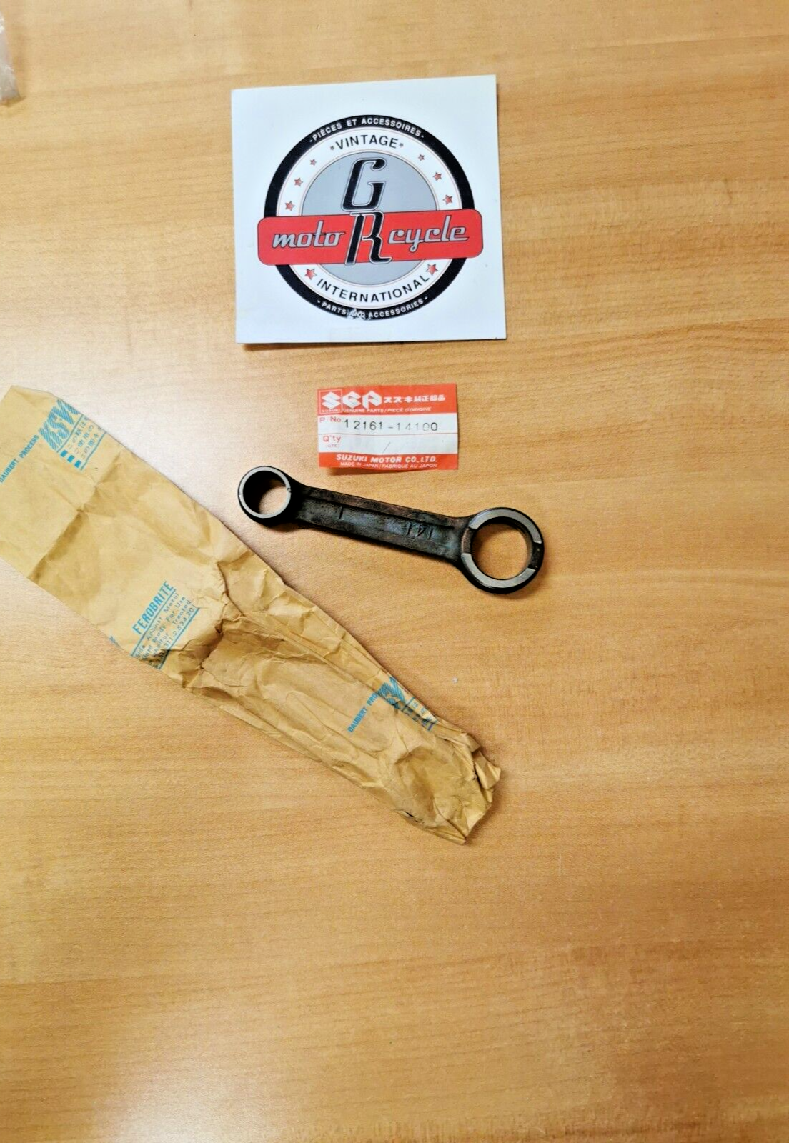 NOS SUZUKI RM125  1981  CONNECTING ROD  12161-39300      12161-14100 S6