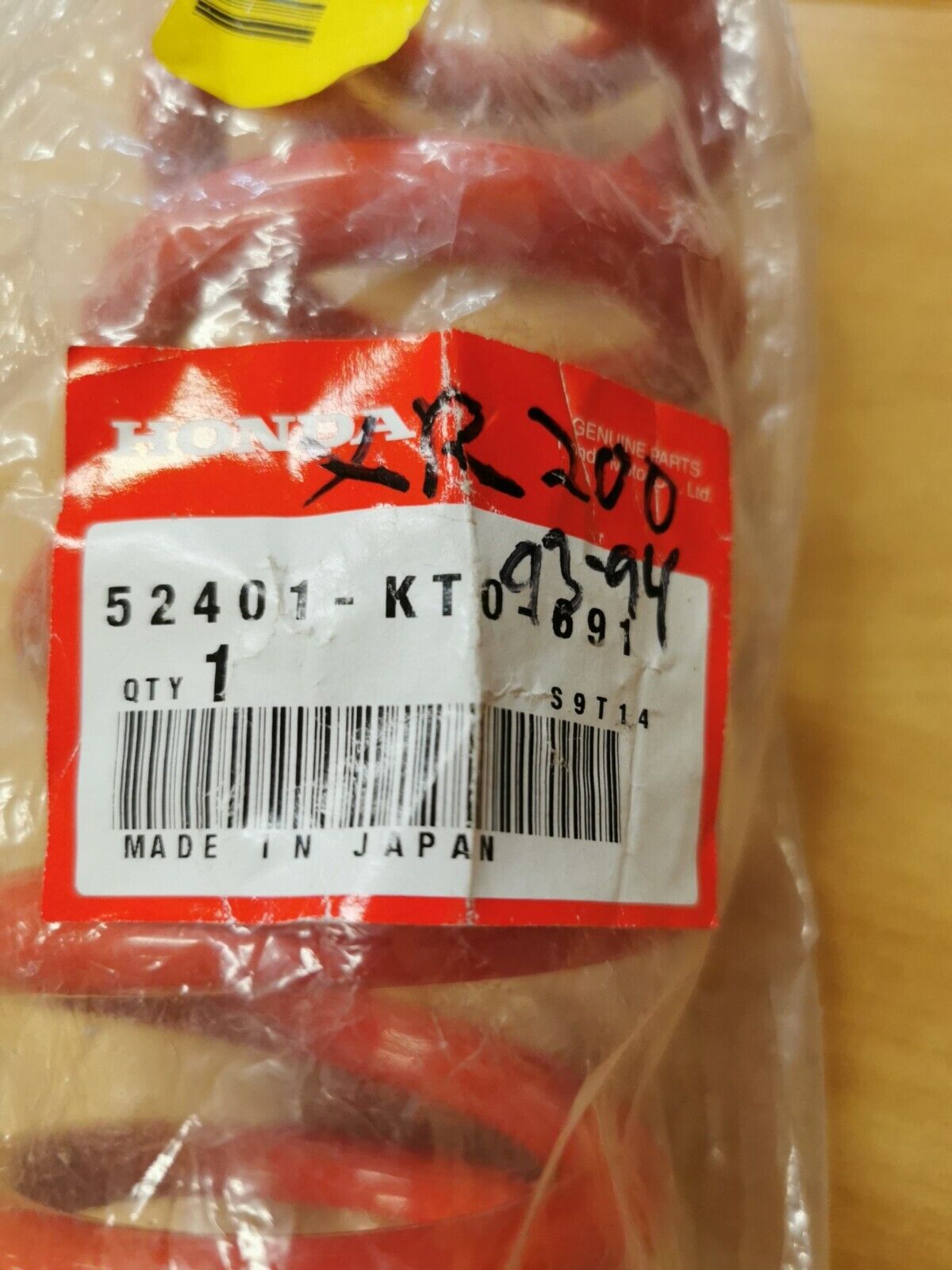 NOS HONDA XR200 1993 1994 REAR SHOCK ABSORBER 52401-KT0-691 H29