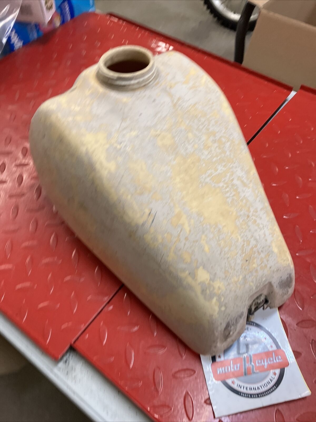 Yamaha IT125 1981 fuel tank gas petrol reservoir