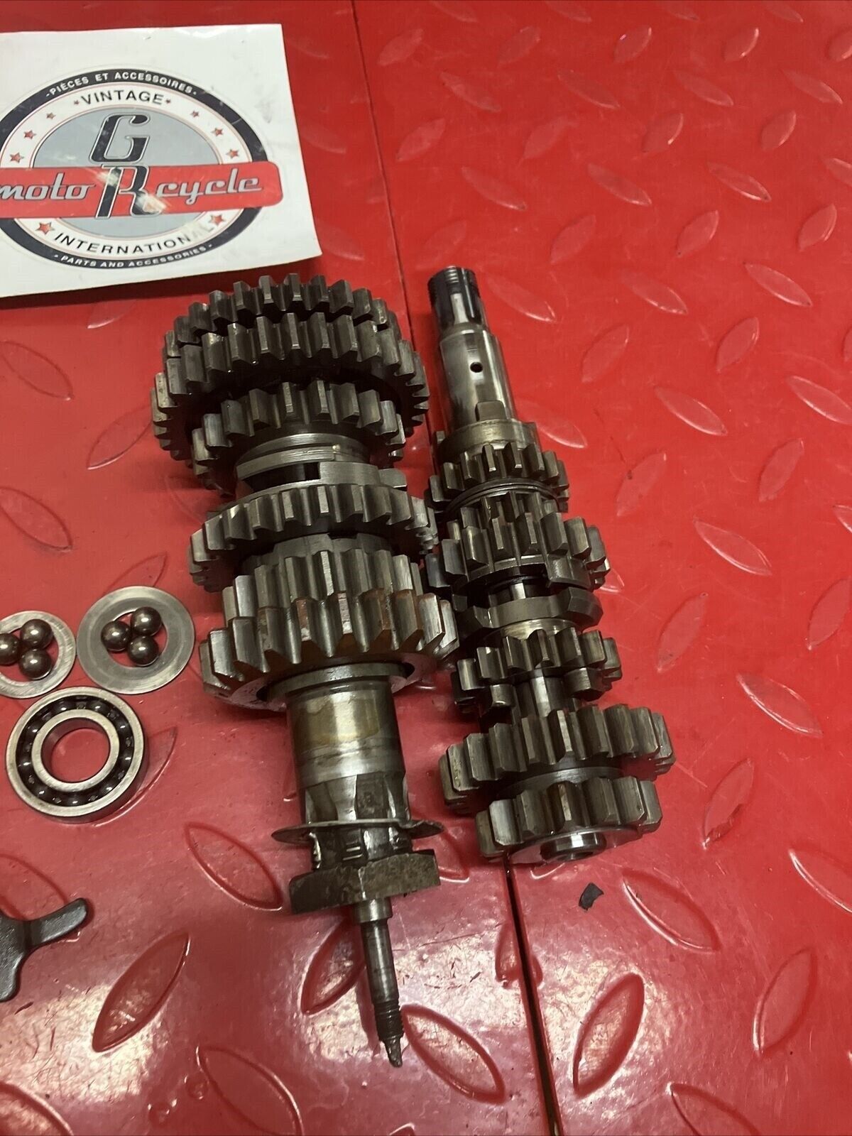 Suzuki RV125 1975 transmission shaft gear gearshift gear shift drum cam forks