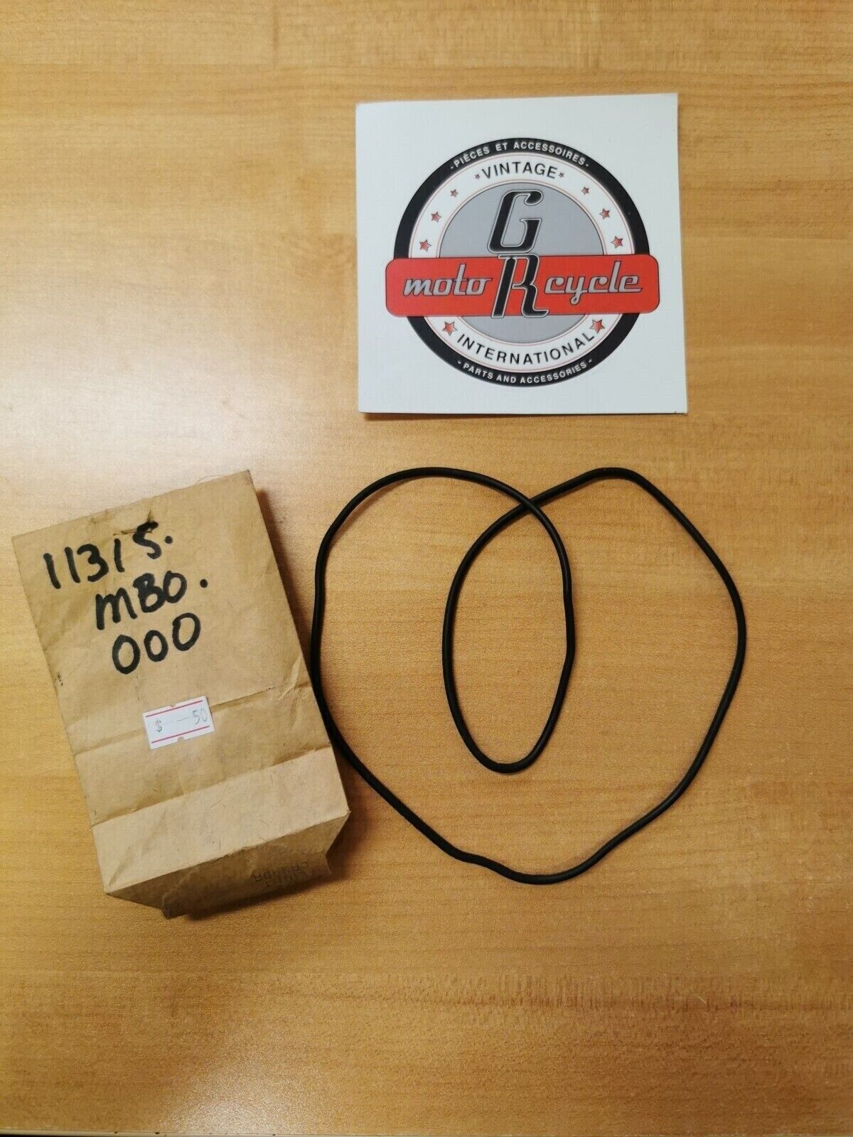 NOS HONDA VF750 1982 1983 GASKET OIL PAN 11315-MB0-000 H17