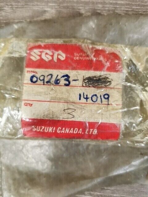 NOS SUZUKI AX100 GP100 GP100E RG250F BEARING 14X18X19 8 09263-14019 S48