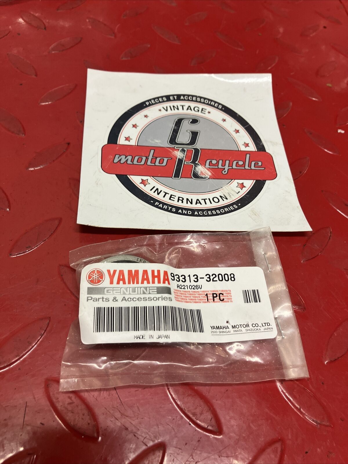 NEW Yamaha XT500 DT250 DT360 MX250 IT400 BEARING 93313-32008-00 Y25
