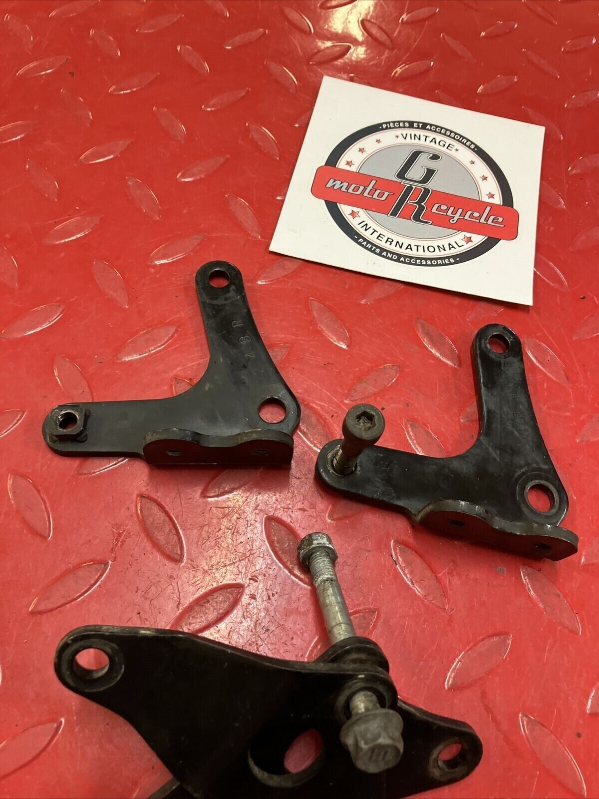 Suzuki LS650 Savage 1986 upper lower engine mount bracket 41970-24B00-019