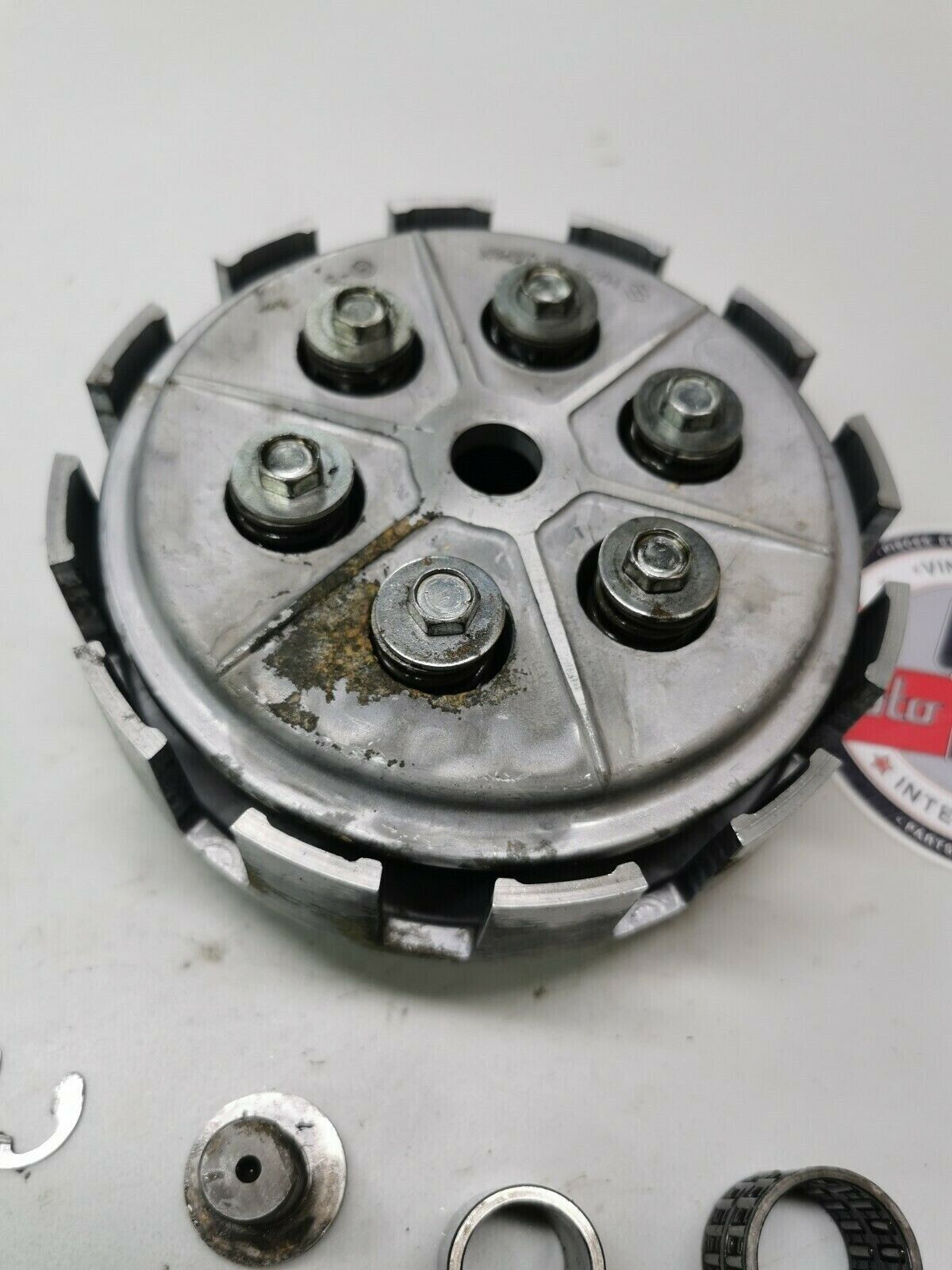 Suzuki RM250 1976 clutch basket hub pressure plate 21200-41100 21411-41101