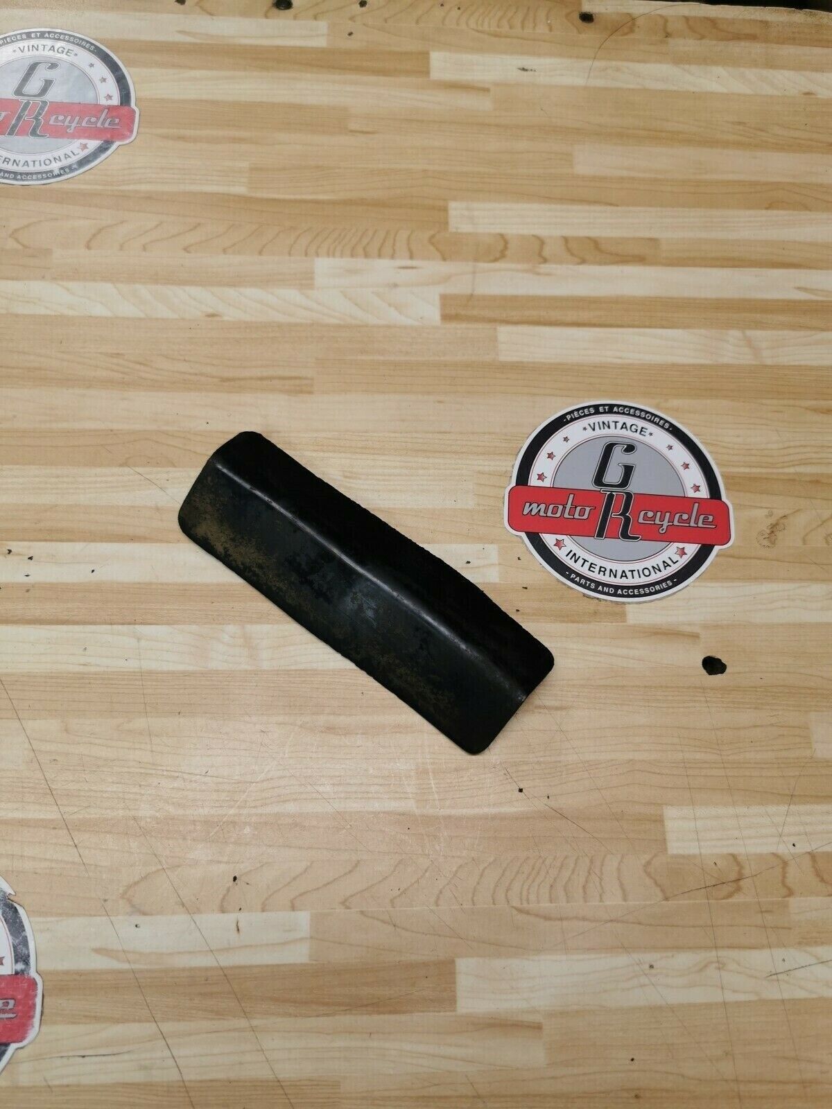 Honda XR350R 1983 seat rubber under lower rubber damper cushion dust seal