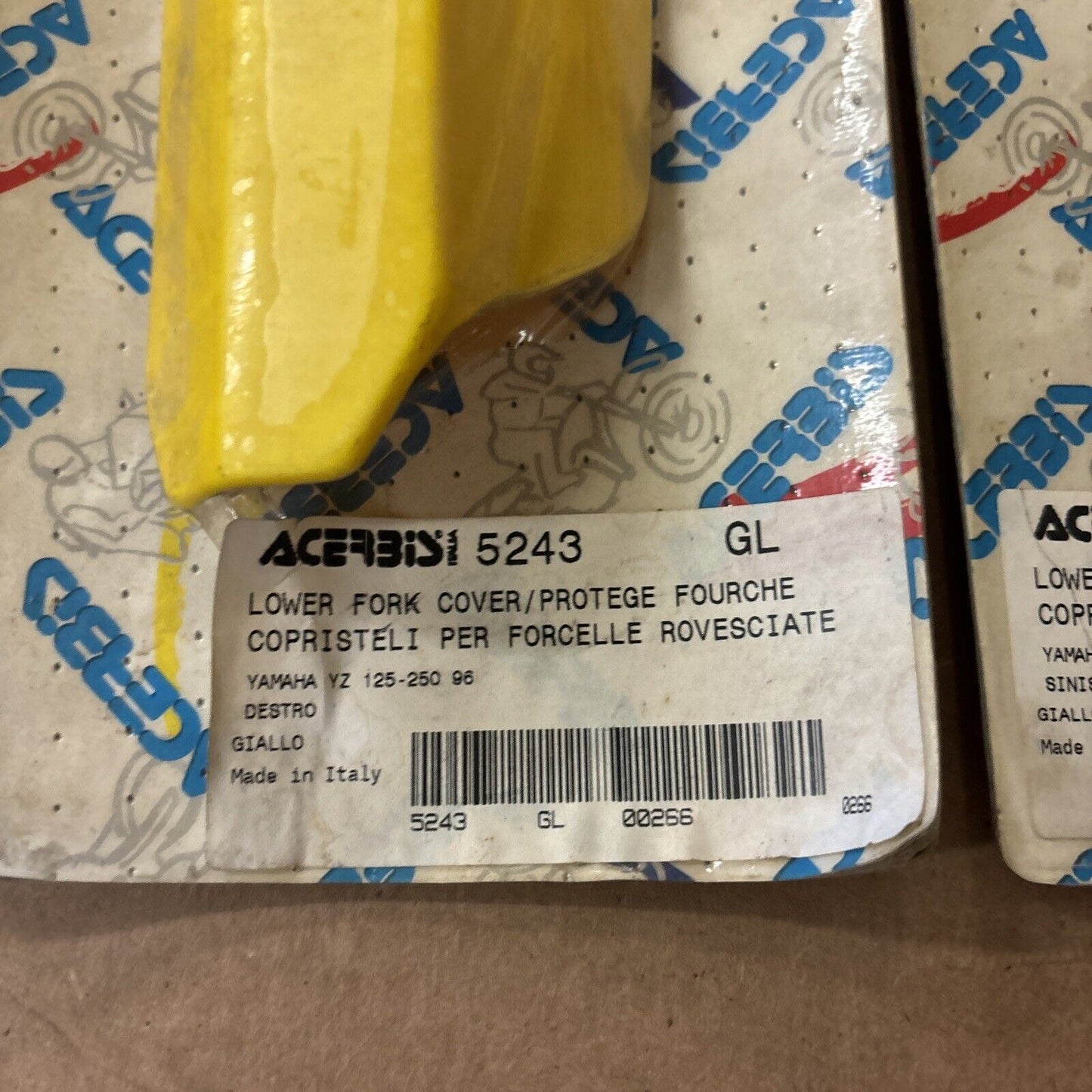 NOS ACERBIS 1996 - 1999 YZ125 YZ250 FORK GUARD PROTECTOR KIT 5243 5244