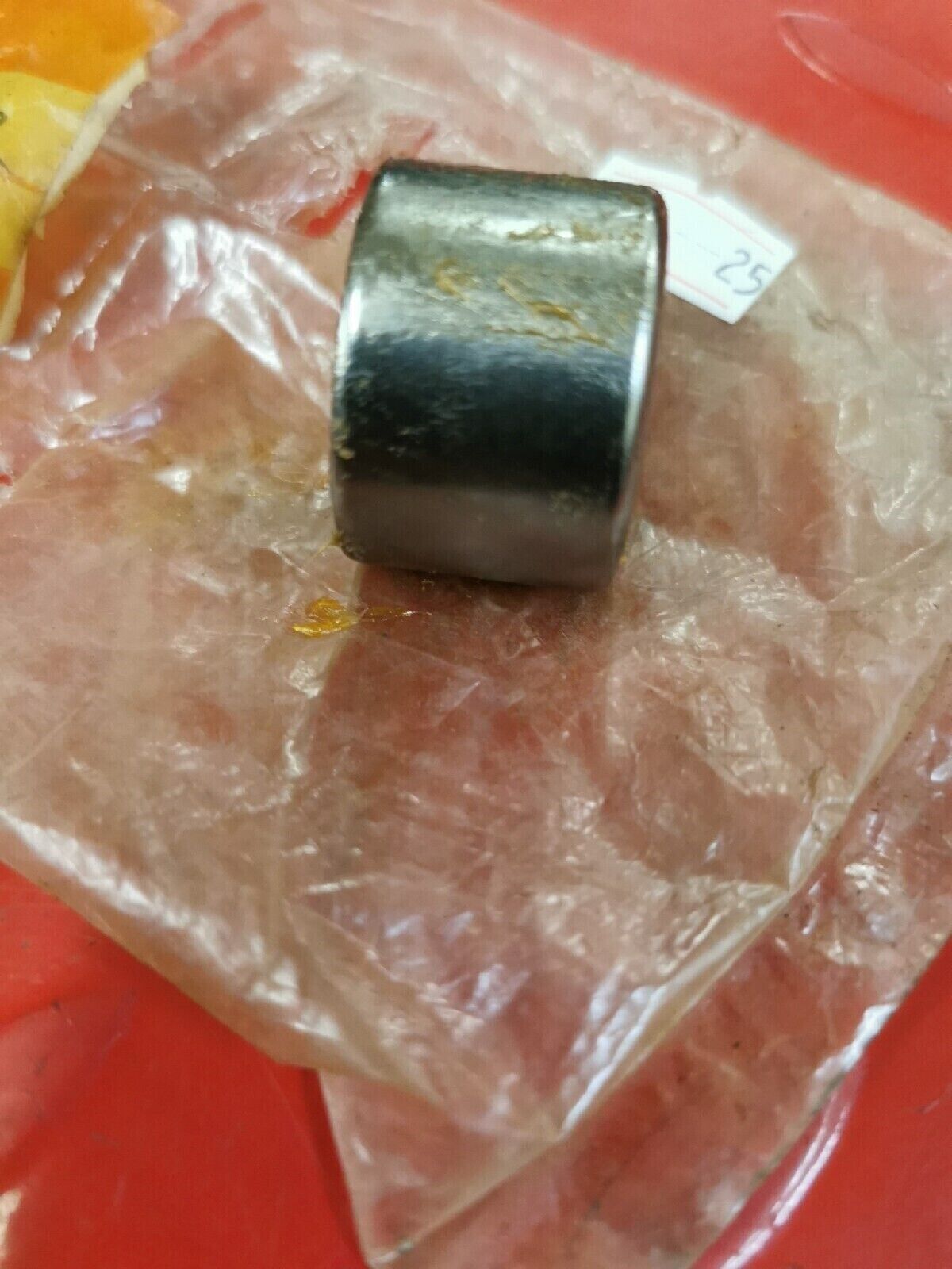 NOS SUZUKI BEARING 09263-22022 S12