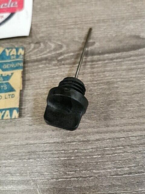 NOS YAMAHA DT100 DT125 DT175 MX100 MX125 PLUG OIL LEVEL 401-15362-00-00 Y169