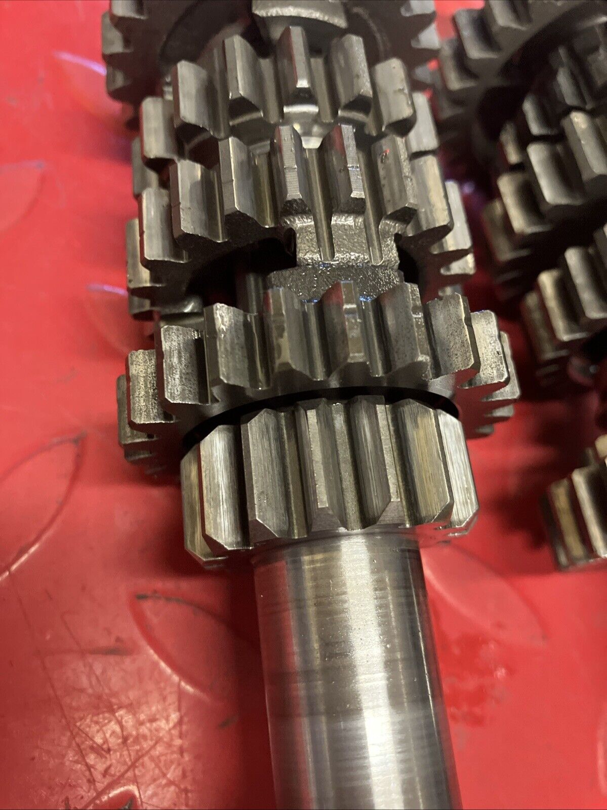Suzuki RM125 1983 Transmission mainshaft countershaft gear shaft axle