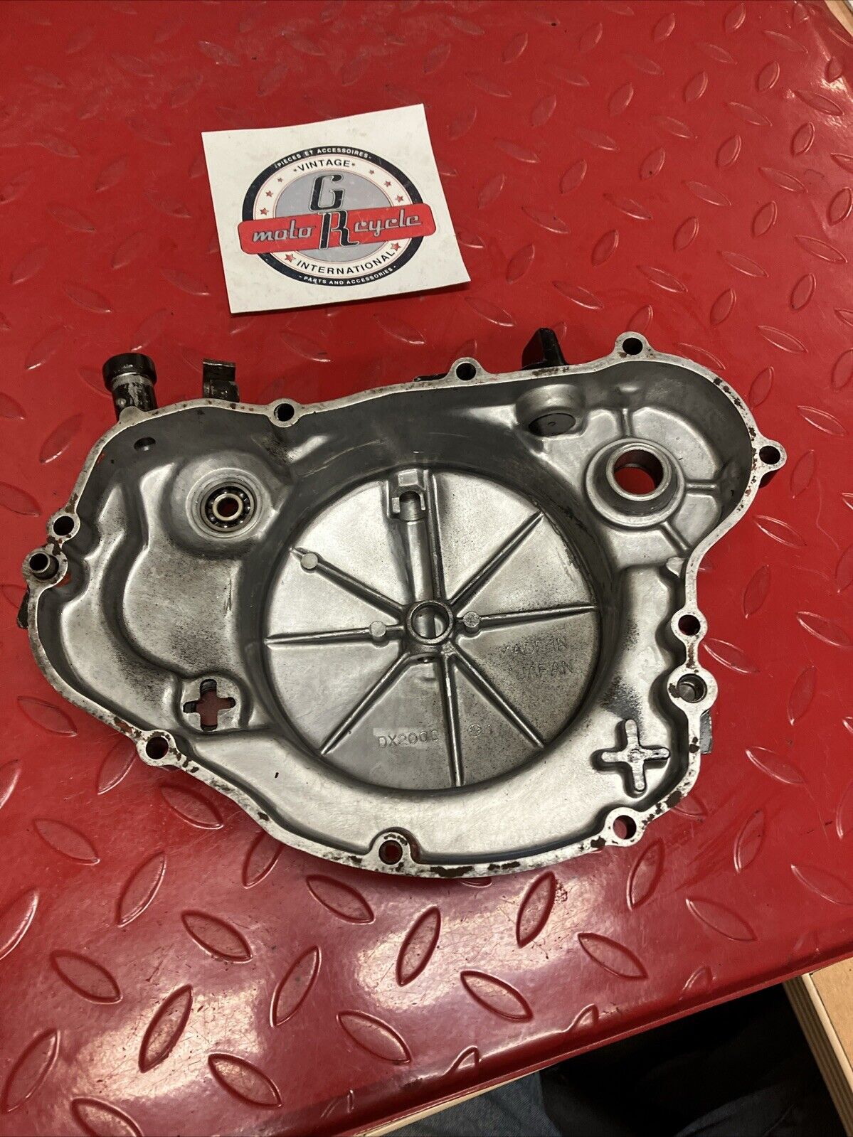 Kawasaki KDX200 1986 Right crankcase clutch cover 1987 NEED REPAIR