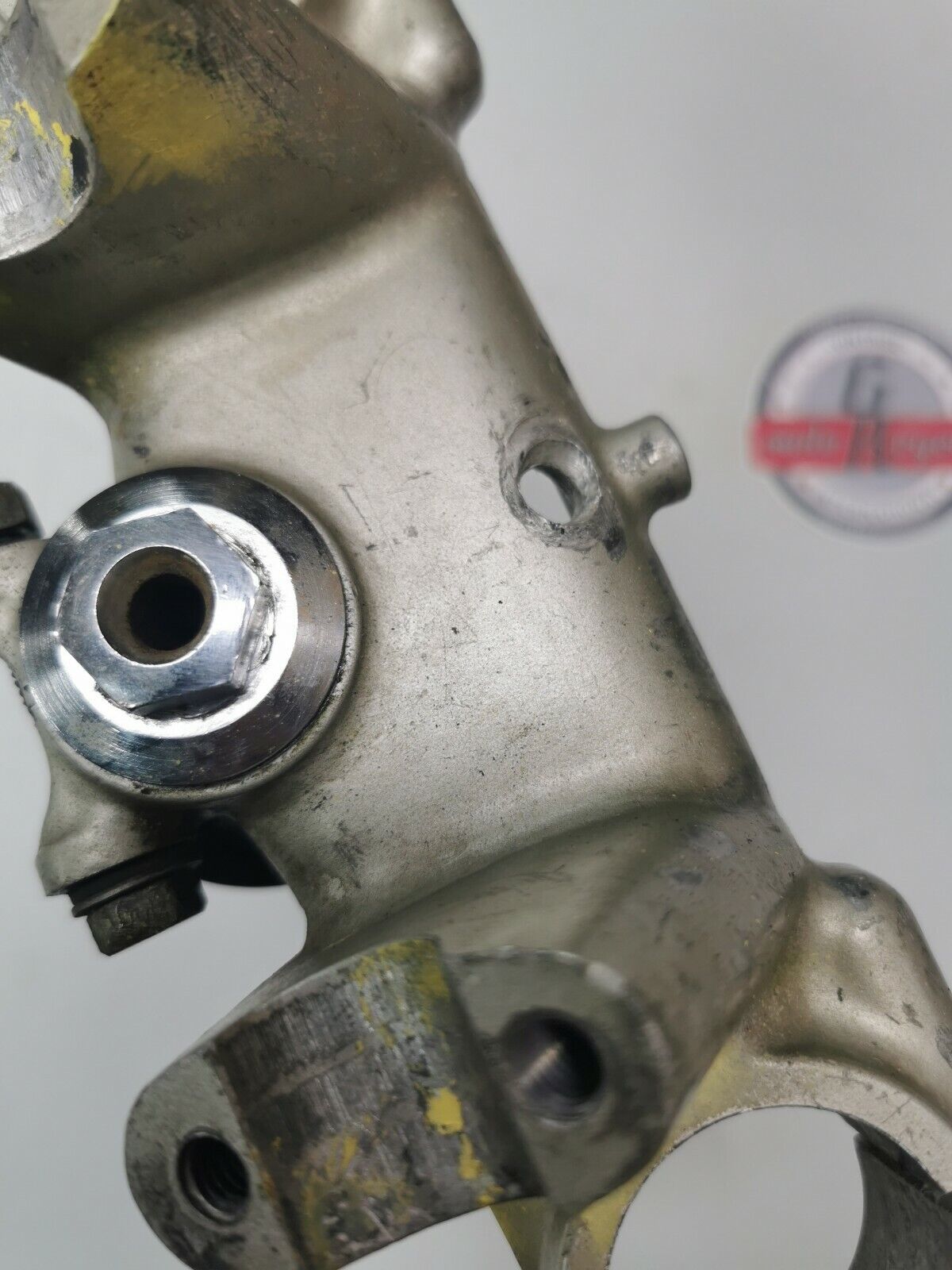 Suzuki PE175 1982 steering stem triple clamp tree head 1983 51410-14410-08C