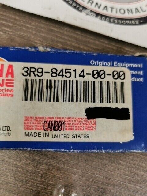 NEW NOS YAMAHA IT125 IT175 1980 - 1983 BULB 3R9-84514-00-00 Y104