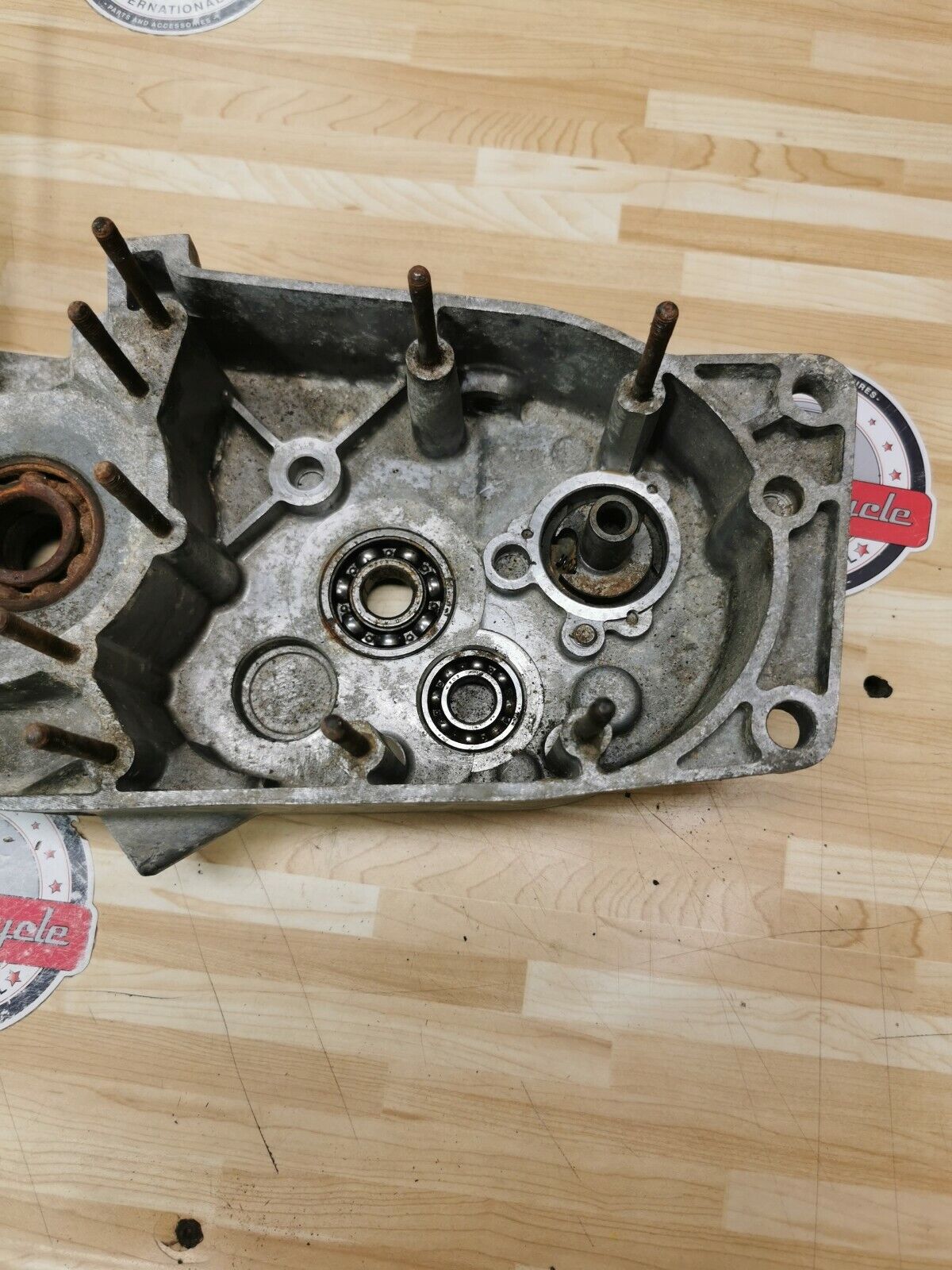 Bultaco right crankcase 15.10-y018 15010-yz018 crank case