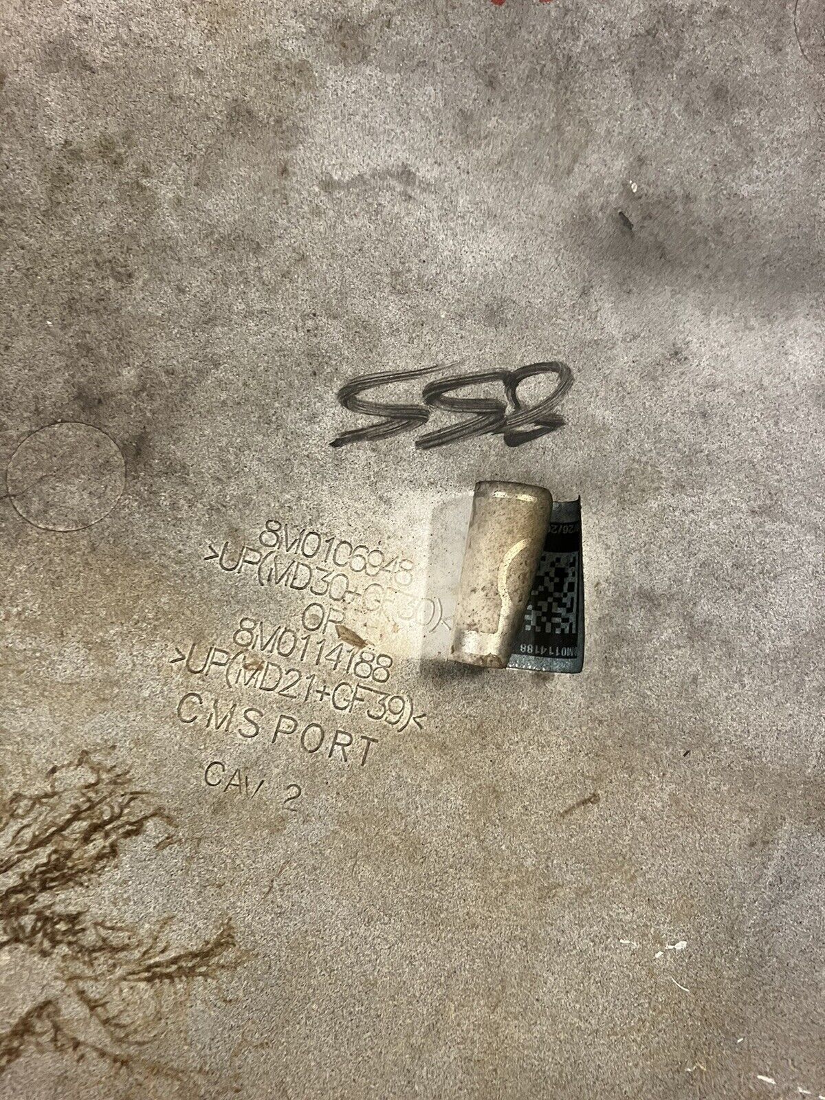 Mercury Engine motor Lower cowl set black and red 100-8m0142219