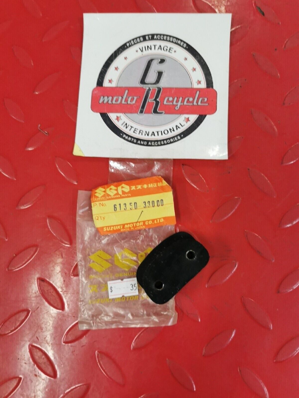 NOS SUZUKI RUBBER DAMPER 61350-33000   S12
