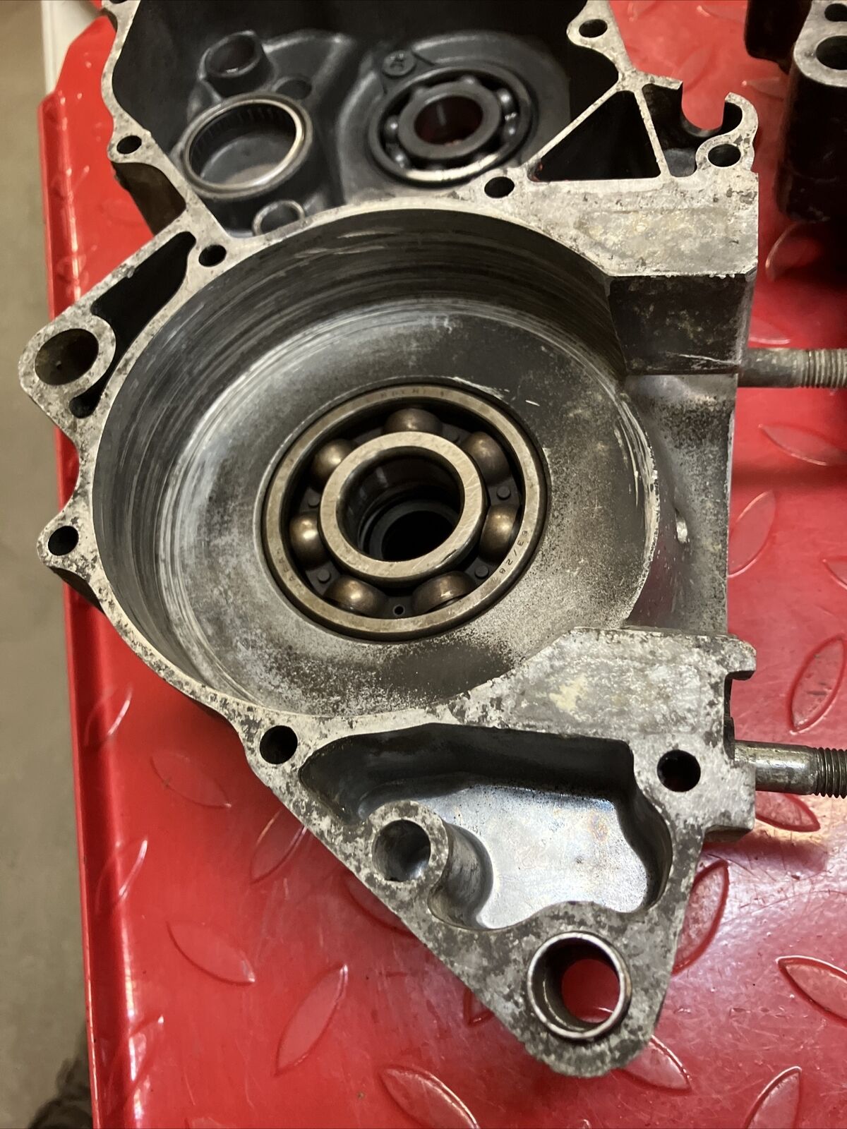 Honda CR250R 1984 left right crankcase set 111A0-KA4-741 2