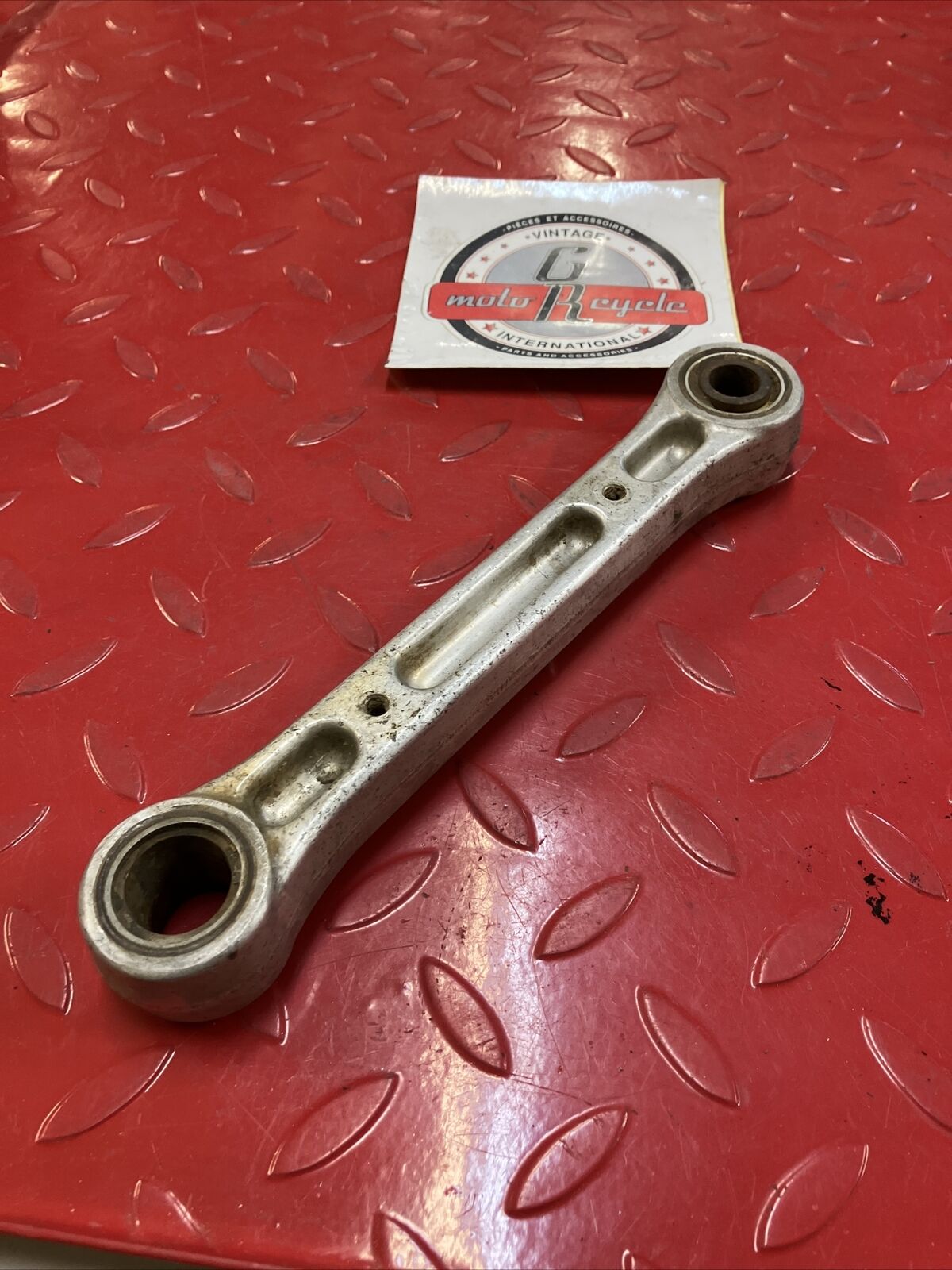 Kawasaki KDX200 1987 swingarm linkage rear tie rod uni trak suspension 1986 1988