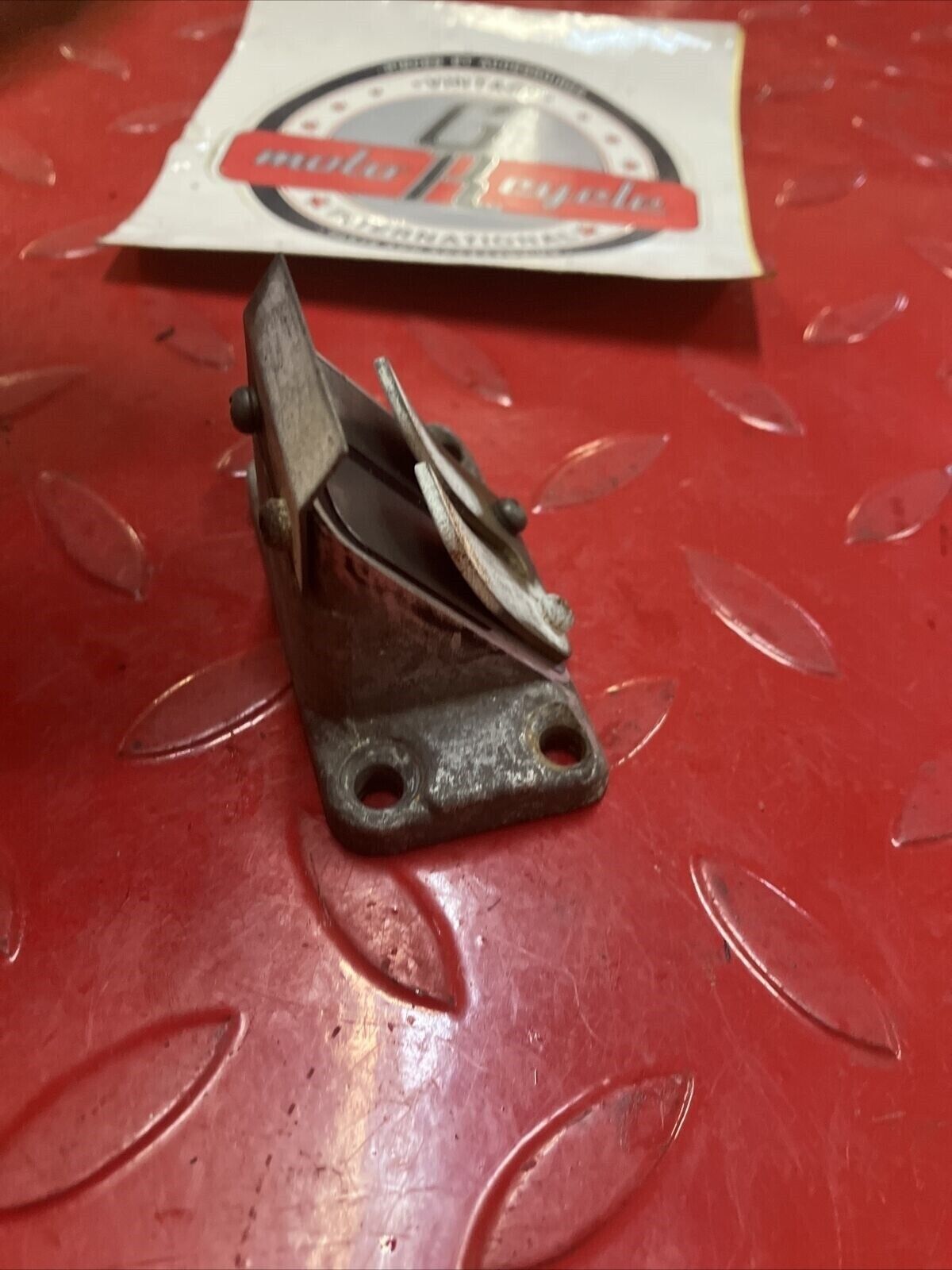 Suzuki RV90 1976 reed valve block cage