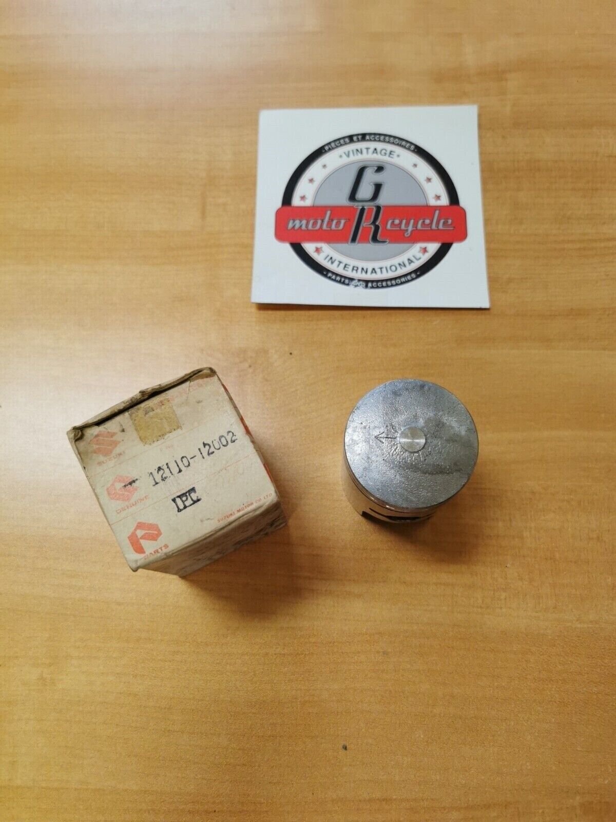 NOS SUZUKI A100 AC100 1969 1976 1977 PISTON STD 12110-12003 S8