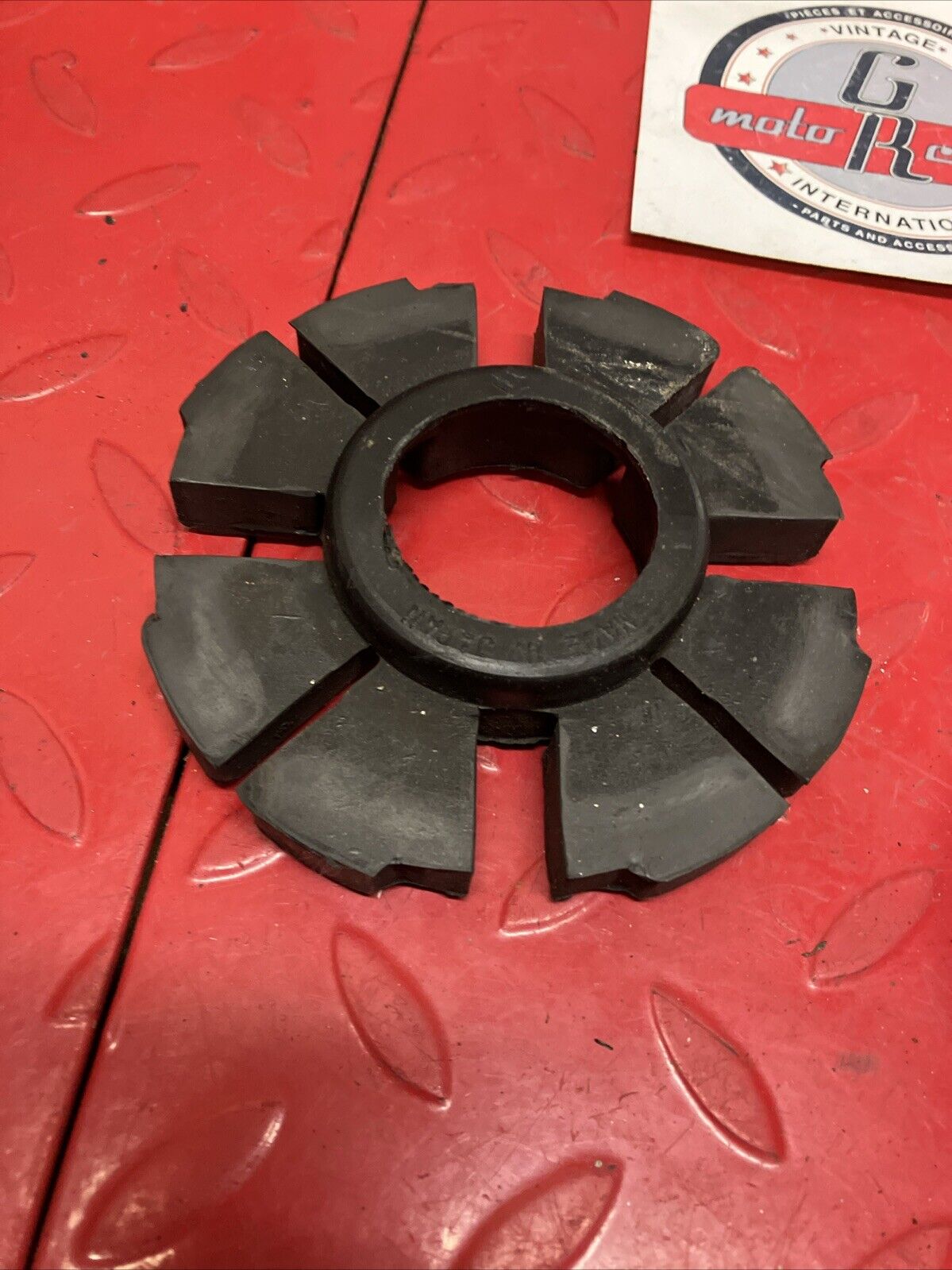 Suzuki RV90 1975 Rear wheel hub drum sprocket mount holder rubber cushion