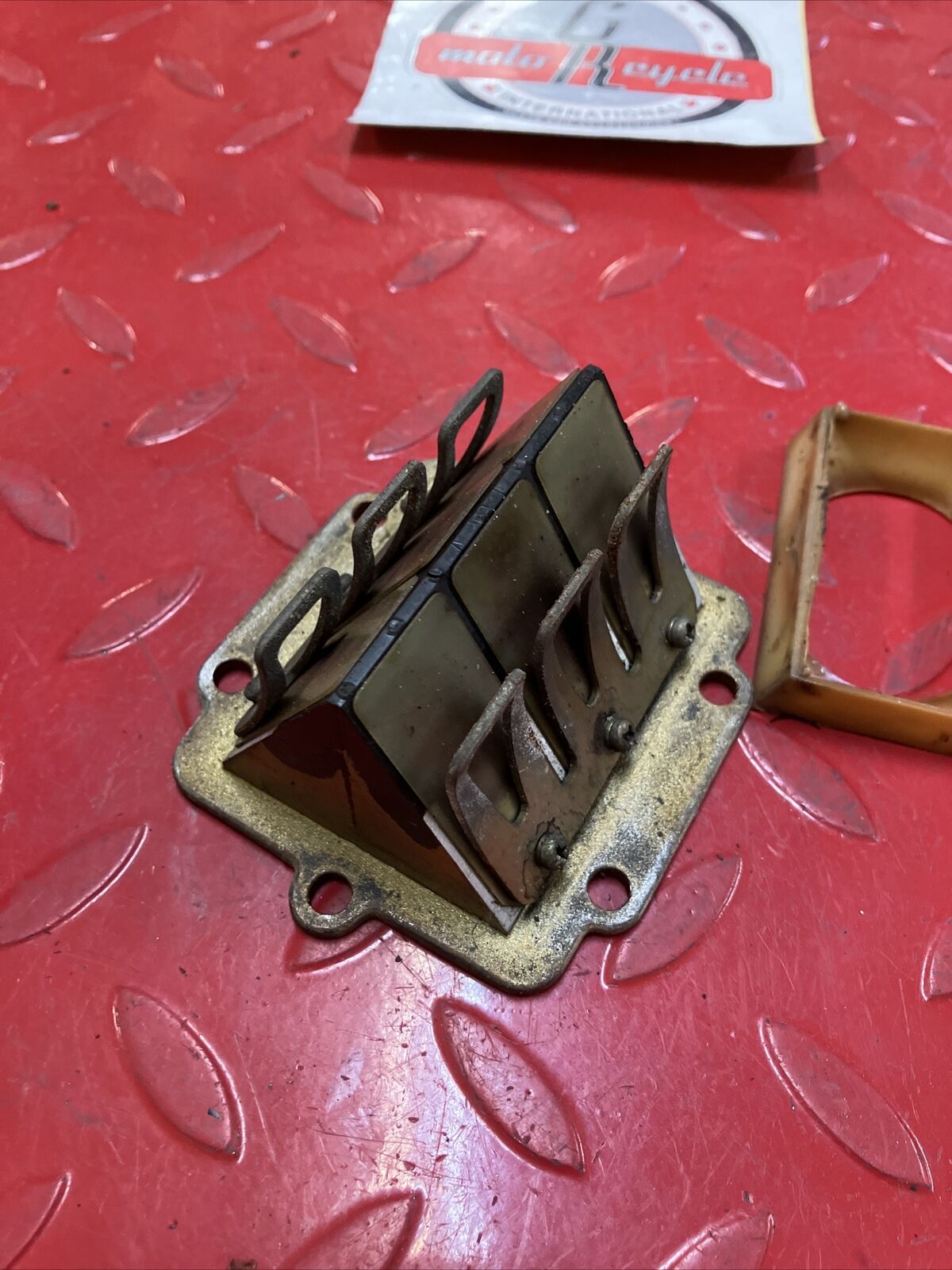 Kawasaki KDX200 1987 reed valve block cage 1983 1984 1985 1986