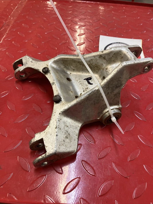 Suzuki RM125 1985 swingarm linkage cushion lever dogbone 1984 2