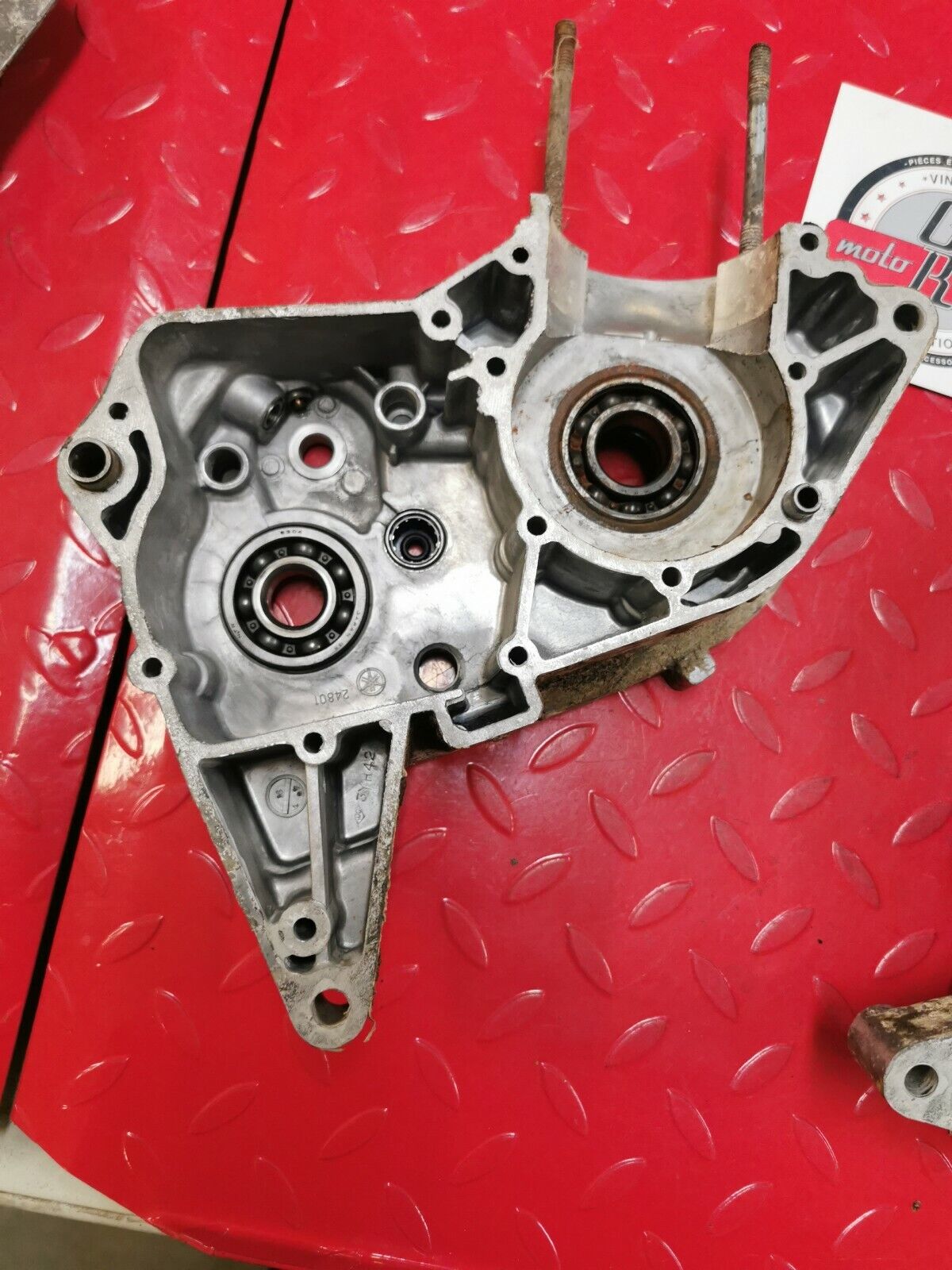 Yamaha DT125 1975 crankcase crank case left right 248-15111-02-00