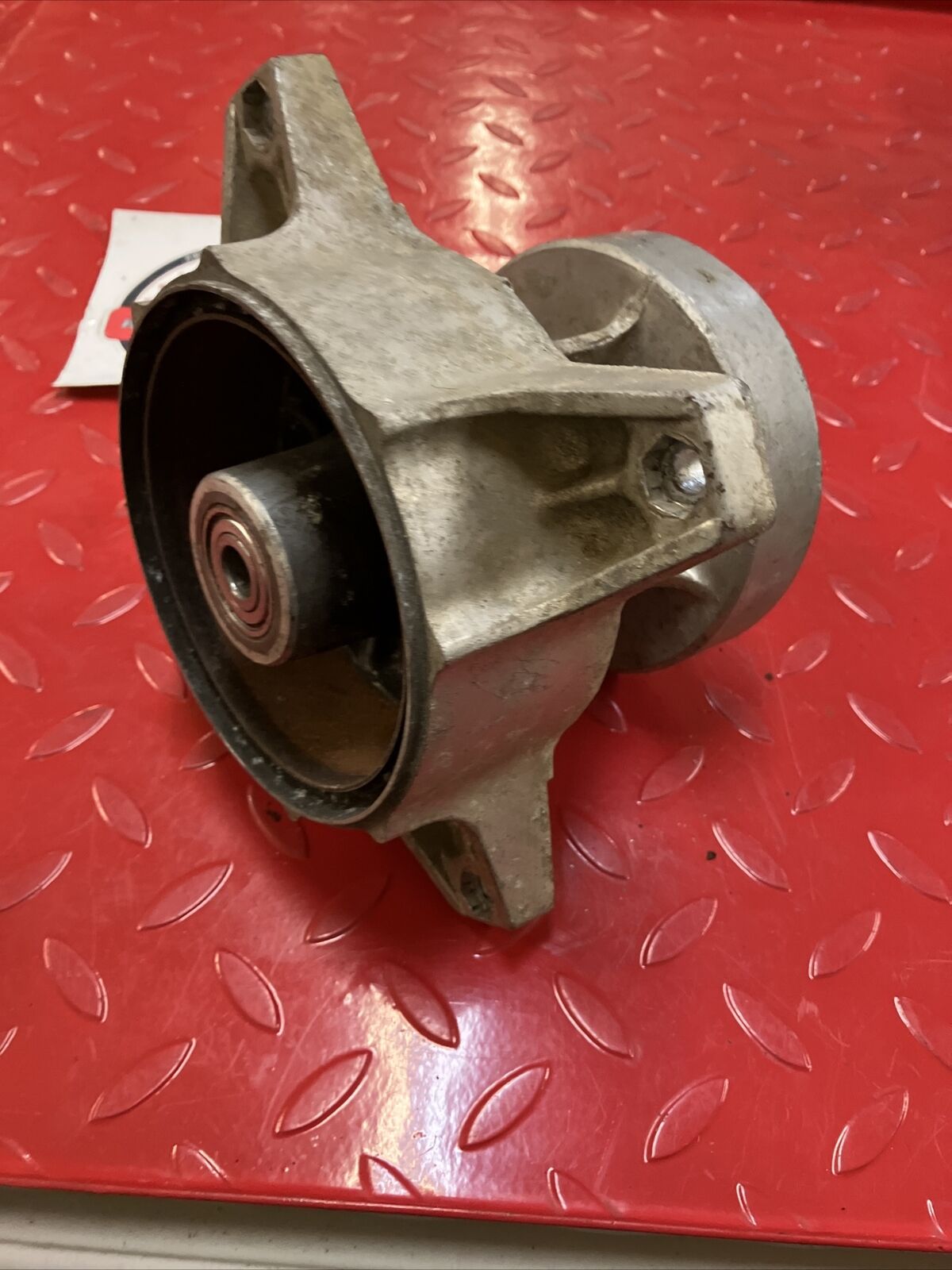 Suzuki RV90 1976 rear wheel hub 1973 - 1977