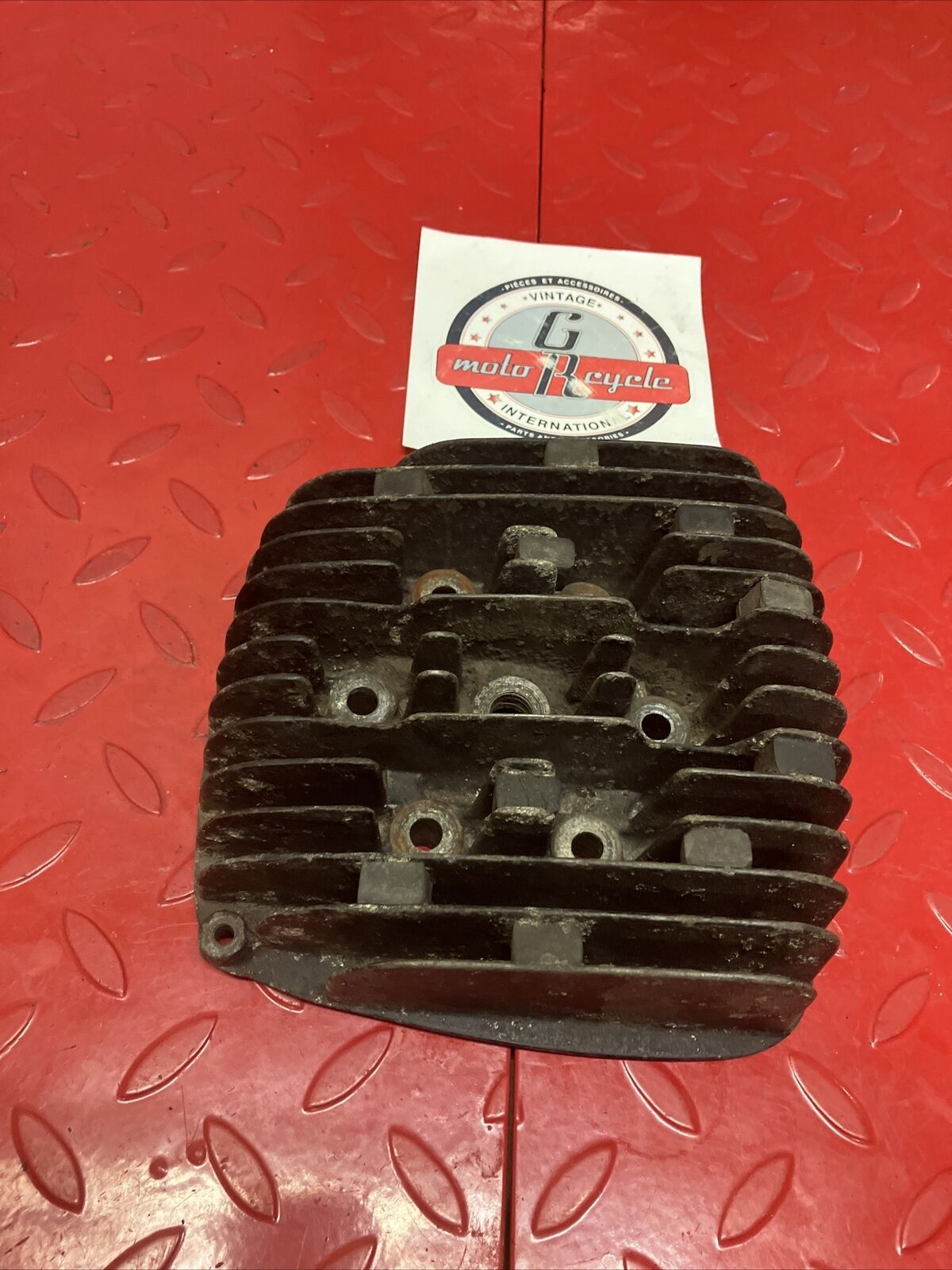 Suzuki TS125 1977 cylinder head jug barrel cover