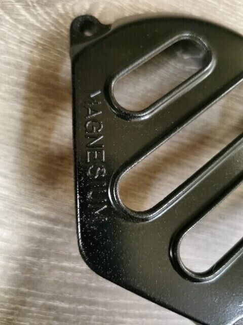 NOS SUZUKI PE175 1978 1979 PE250 COVER ENGINE SPROCKET 11361-41400 S45