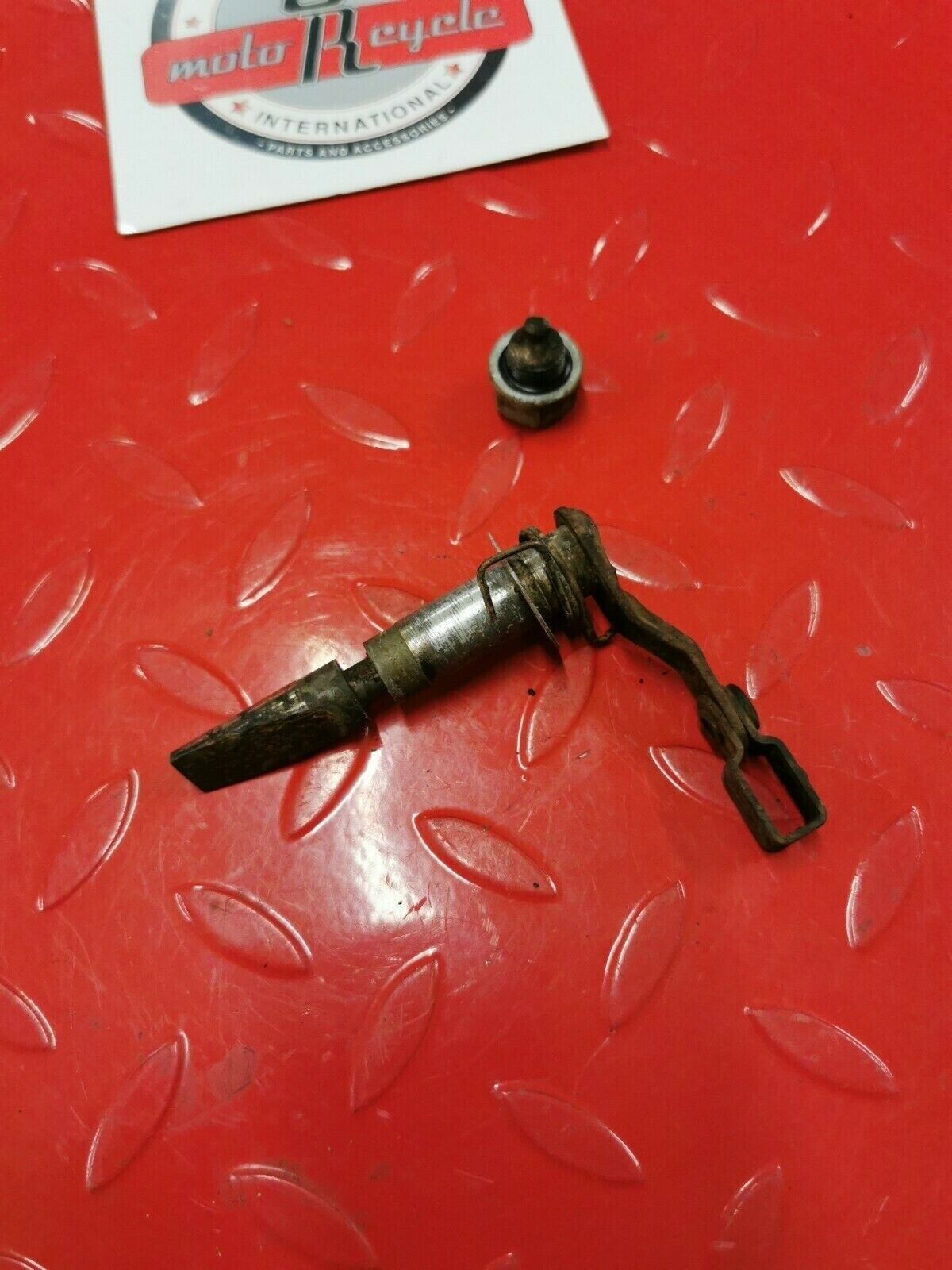 Yamaha MX100 1980 clutch push lever actuator release lifter