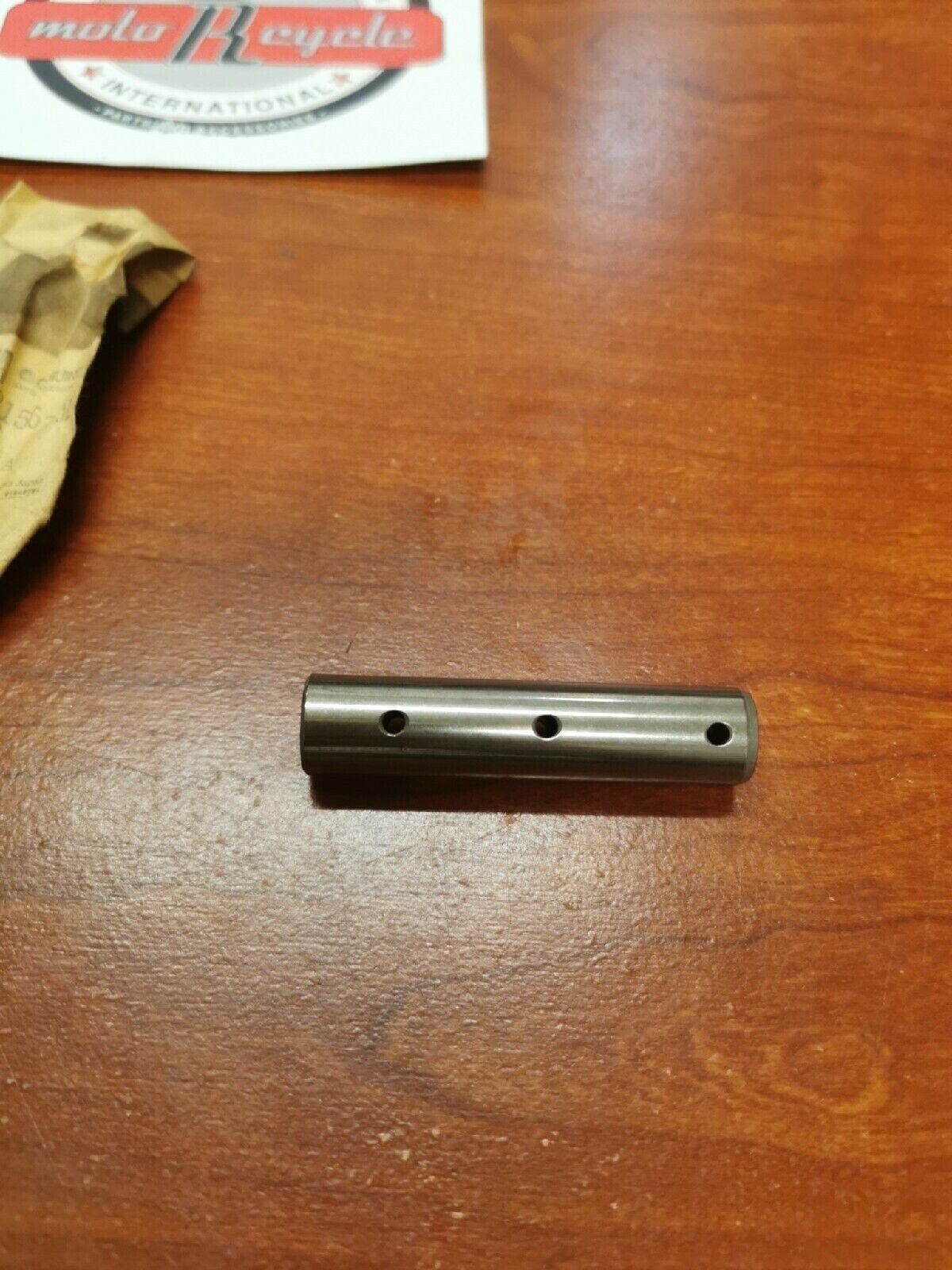 NOS Yamaha VALVE ROCKER SHAFT 4X7-12156-01-00 SUB. 4X7-12156-02-00 Y69