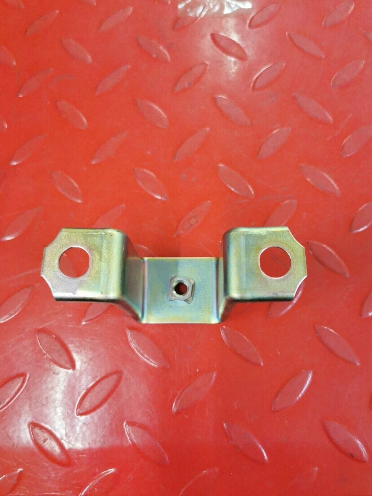 NOS SUZUKI SAMURAI 1986 TO 1995 CENTER CAP HOLDER 43271-80000 S11