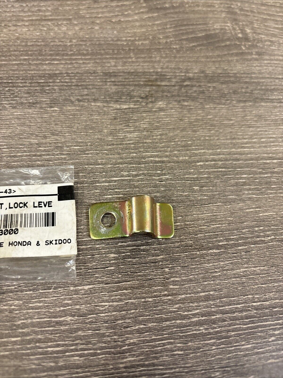 Honda CBR900RR TRX200SX TRX250 TRX300 LOCK LEVER BRACKET 77106-HB3-000 H131
