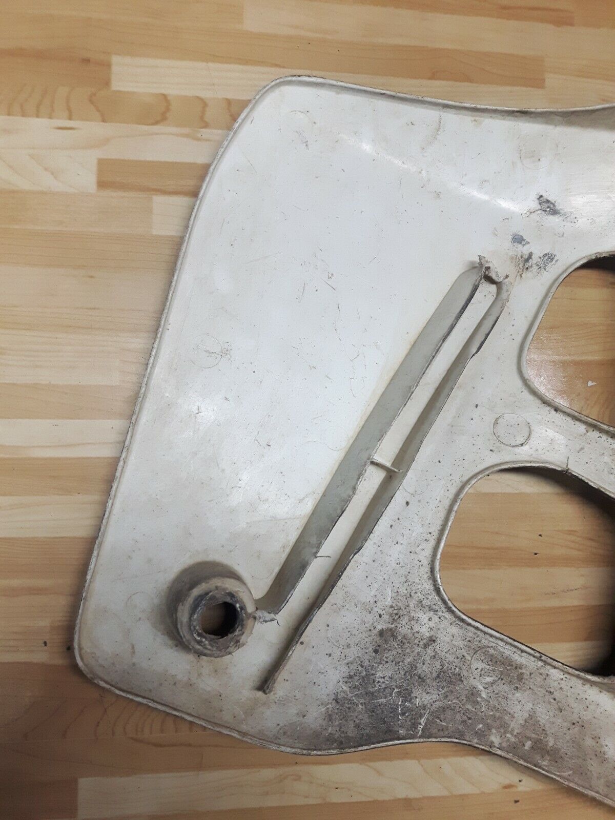 Honda CR250R 1991 fuel gas tank radiator right shroud cover CR125 19071-KZ3-730Z