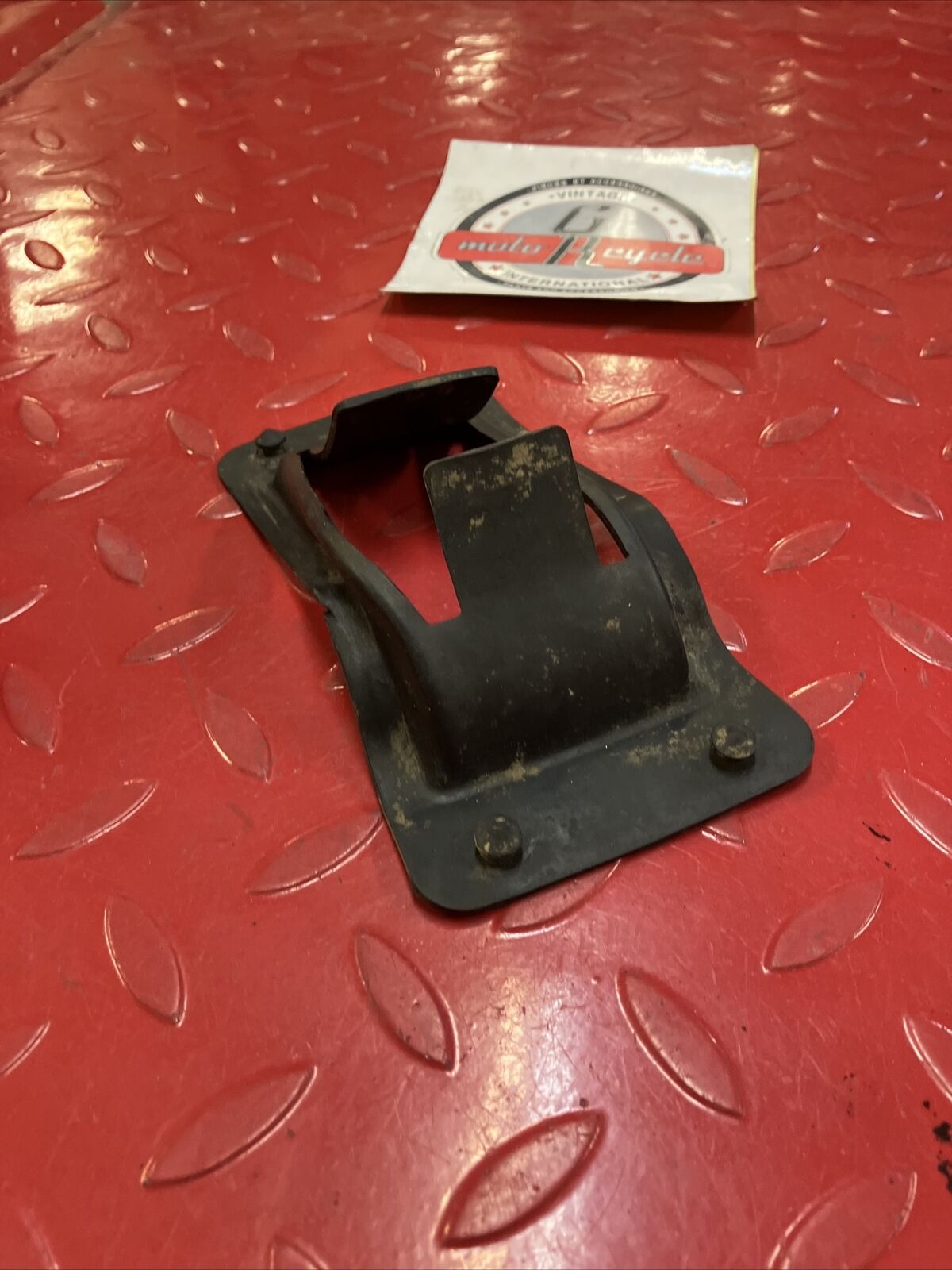 Kawasaki KDX200 1987 rear inner fender rubber air filter flap 1986 1988