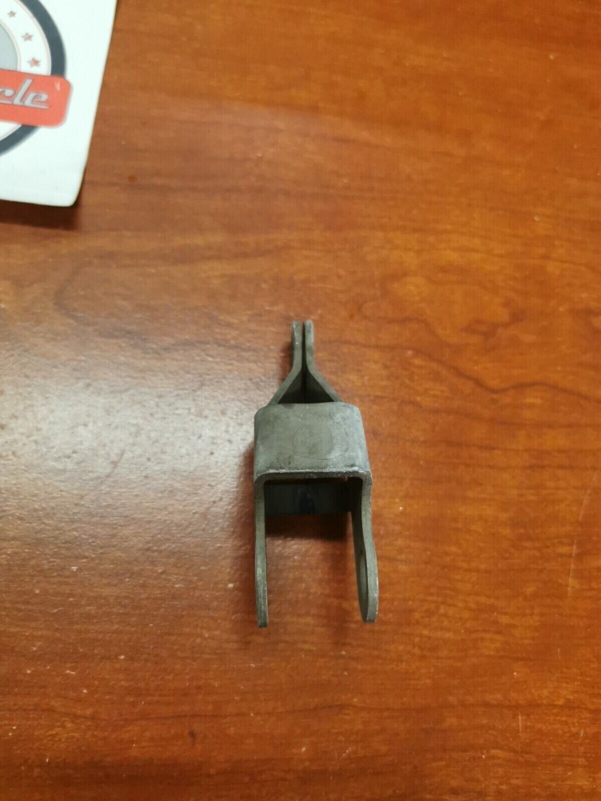 NOS Yamaha 1989 1990 ET400 1988 ET340 HOLDER 8V2-47613-00-00 Y86