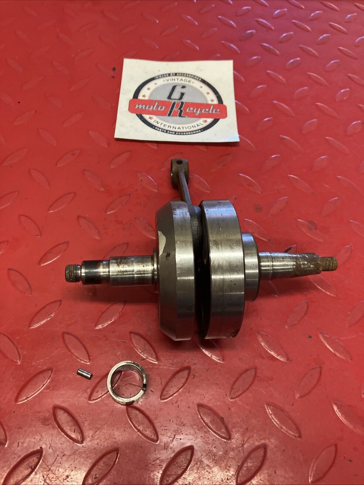 Kawasaki G4TR 1973 crankshaft crank shaft