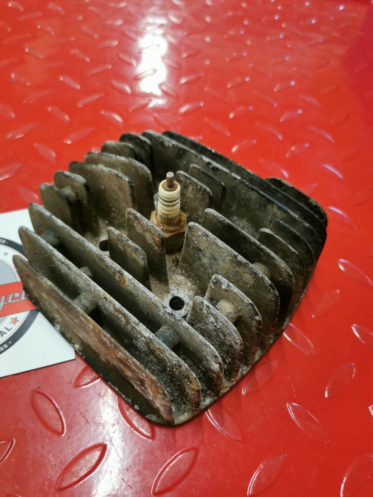 Kawasaki G5 1972 1973 cylinder head jug barrel cover T