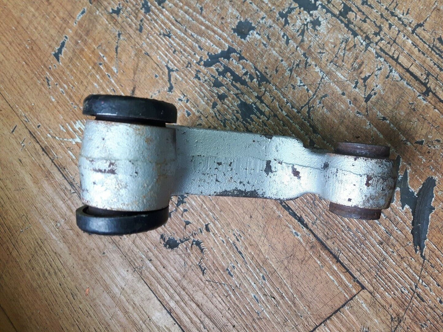 Honda CR125R 1982 rear shock absorber linkage dogbone arm