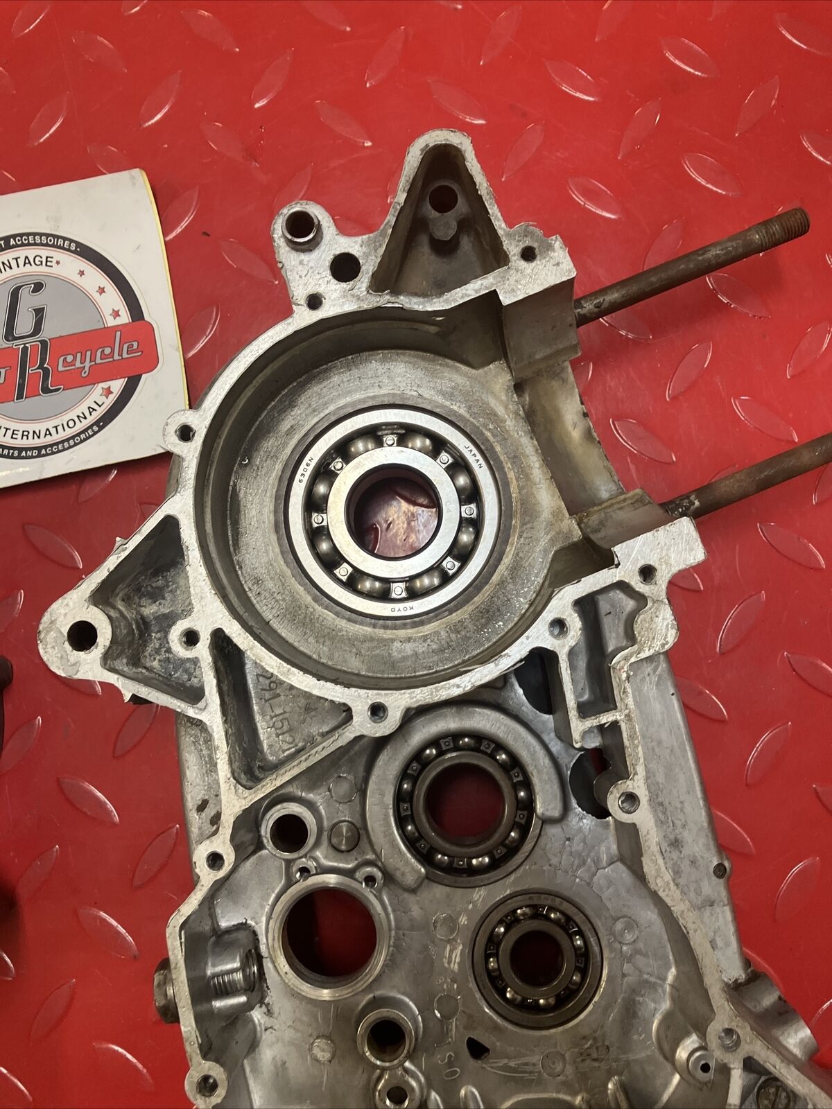 Yamaha DT2 DT250 1972 crankcase set left right 291-15121-00-00