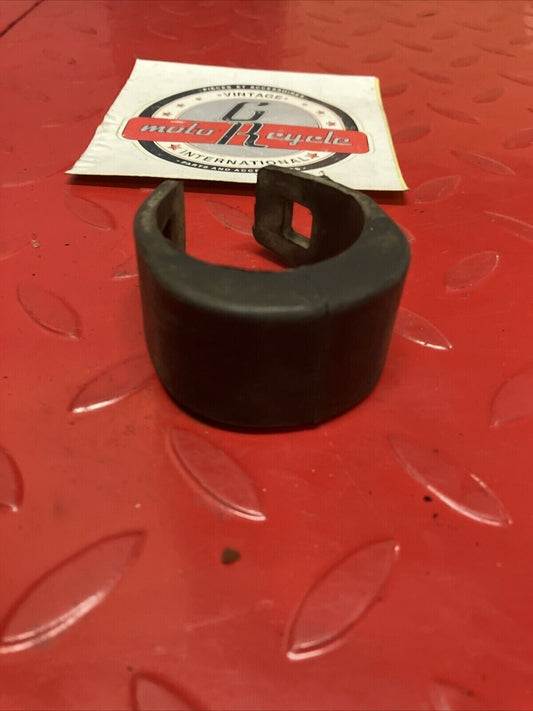 Honda CR125R 1987 Fuel tank rubber damper cushion CR250R CR500R