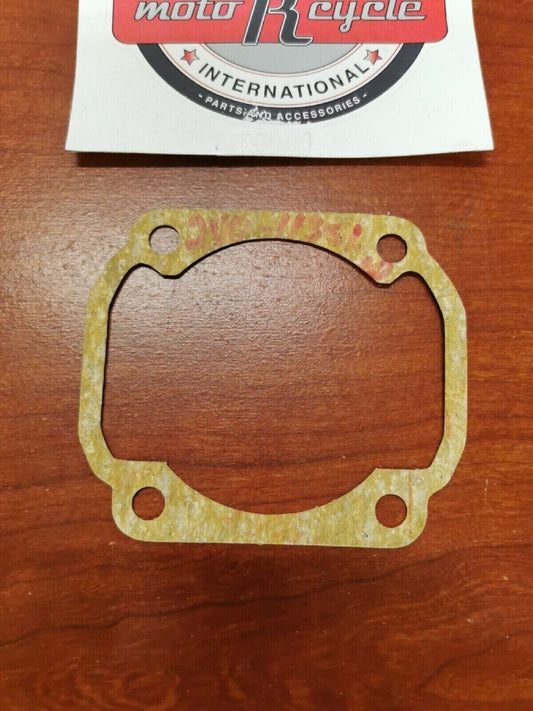 NOS Yamaha RD250 DS7 R5 RD400 RD350 TR3 CYLINDER GASKET 278-11351-11-00 Y77