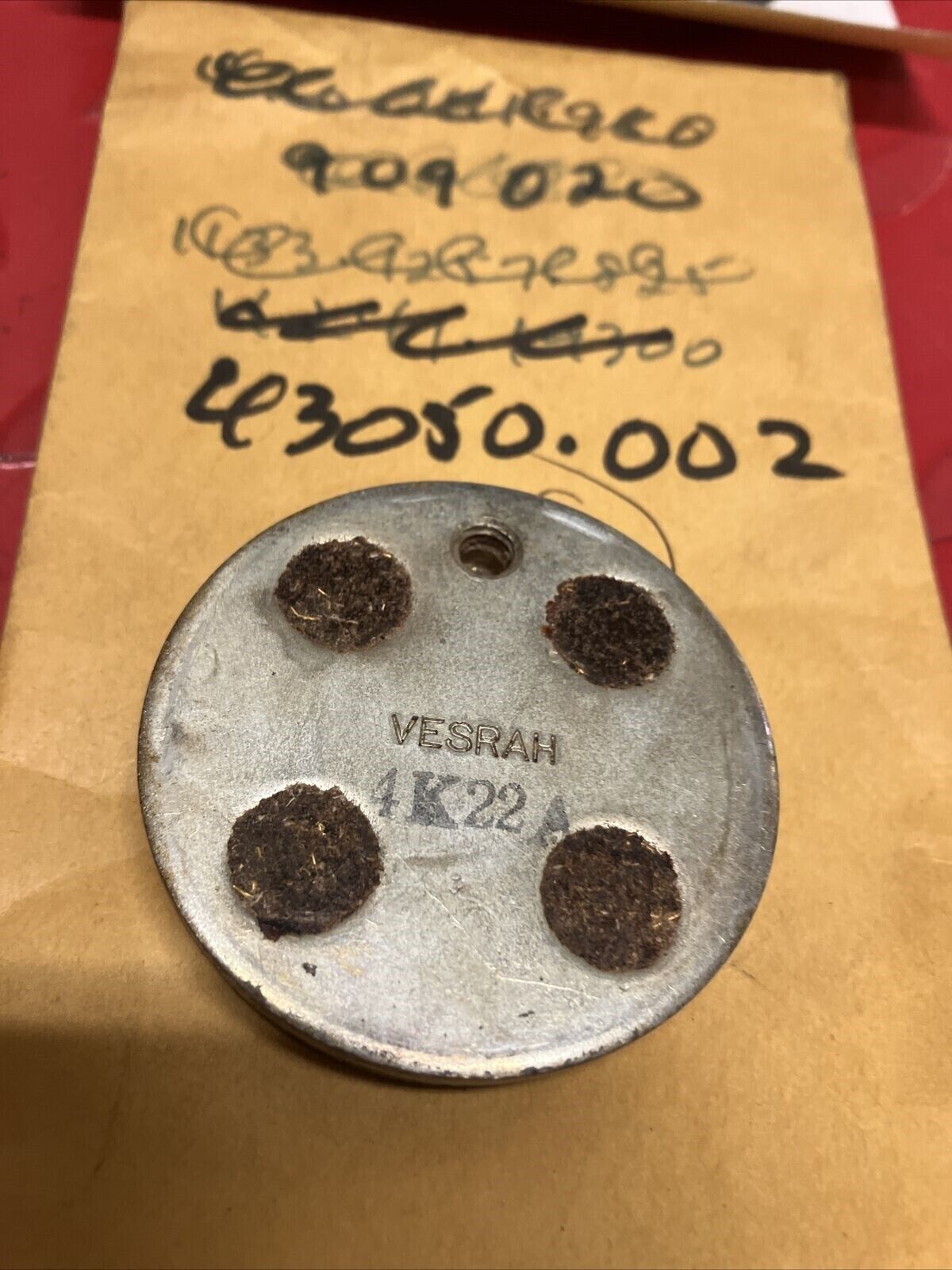 NOS KAWASAKI VESRAH OUTER BRAKE PAD 43050-002 K18