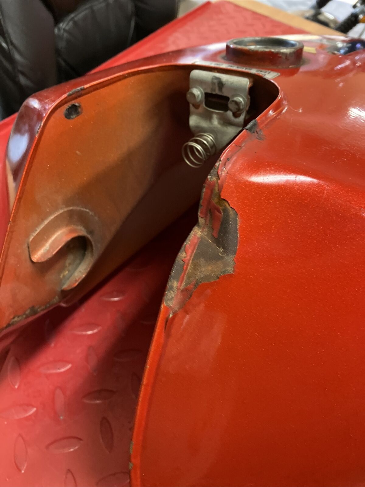 Suzuki RE5 Fuel tank gas petrol reservoir NO PETCOCK