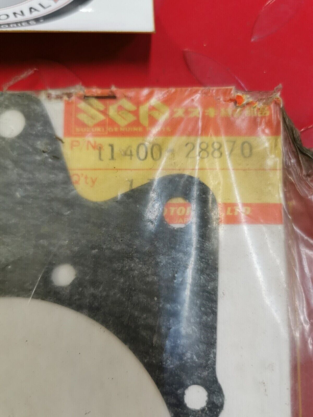 NOS Suzuki TC125 1976 1977 TOP GASKET SET KIT 11400-28870 11400-28871 S1