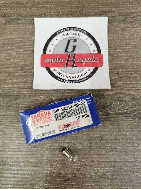 NEW NOS YAMAHA IT125 IT175 1980 - 1983 BULB 3R9-84514-00-00 Y104