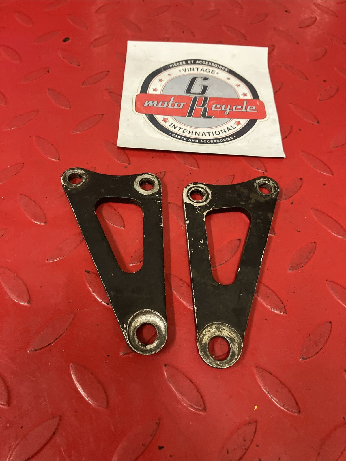 Honda CR250R 1984 Engine motor mount head hanger mounting plate bracket