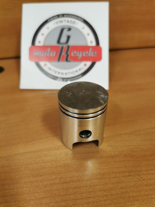 NOS YAMAHA LC50 1980 1981 PISTON O/S 0.25 3L5-11635-00 Y45